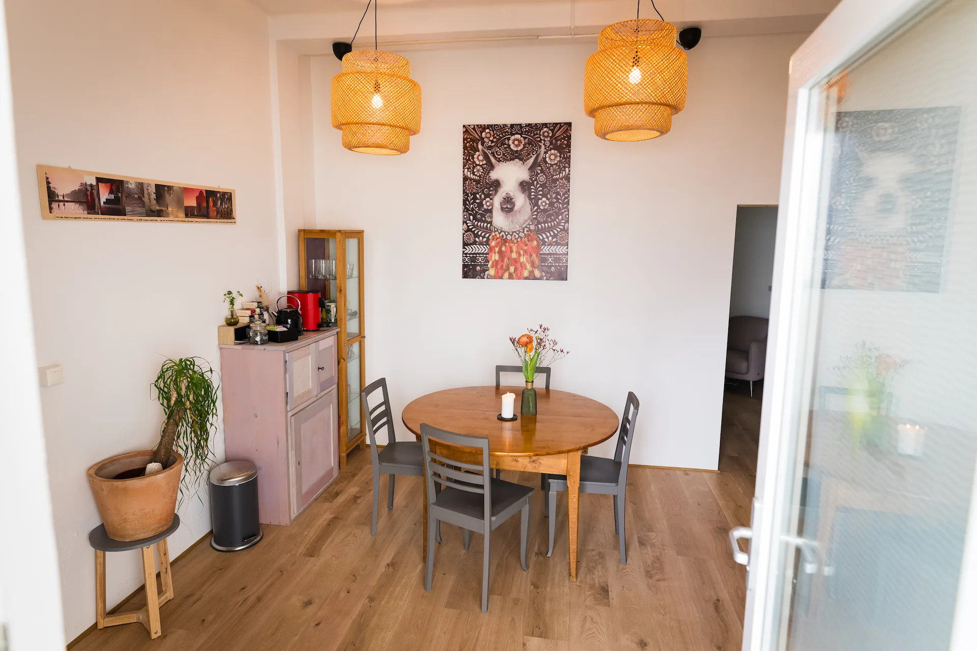 Salle de pratique du cabinet de Christine Dubail à Tramelan